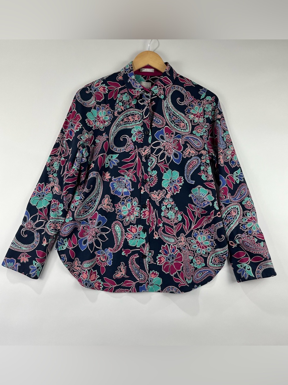 Chico’s No-Iron Chic Stretch Cotton Paisley Button Down Shirt